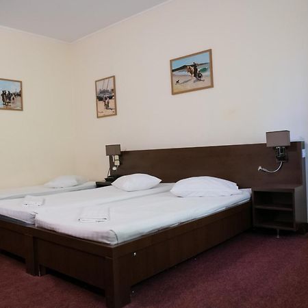 Hotel Panoramic Ramnicu Valcea Bagian luar foto