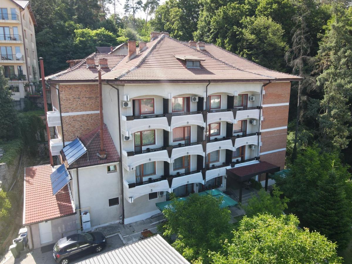 Hotel Panoramic Ramnicu Valcea Bagian luar foto