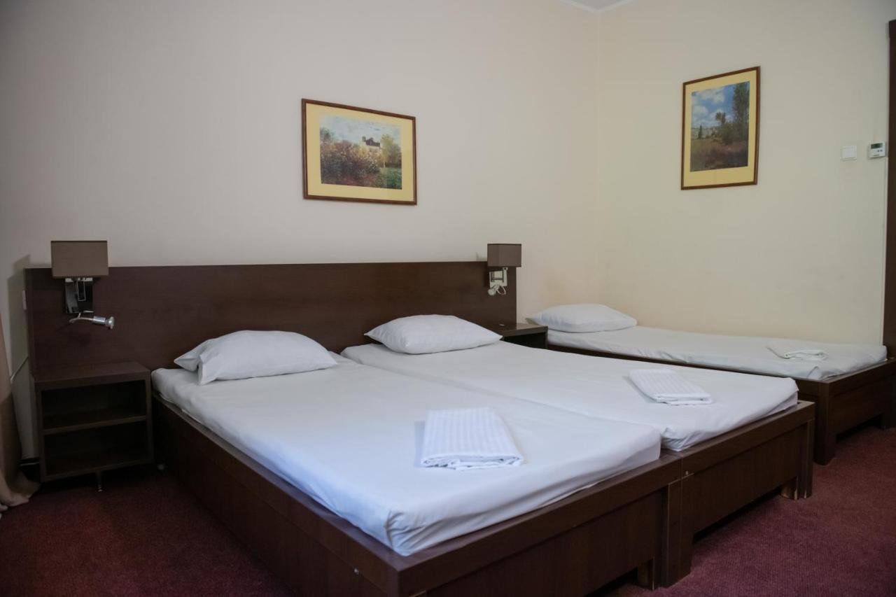 Hotel Panoramic Ramnicu Valcea Bagian luar foto