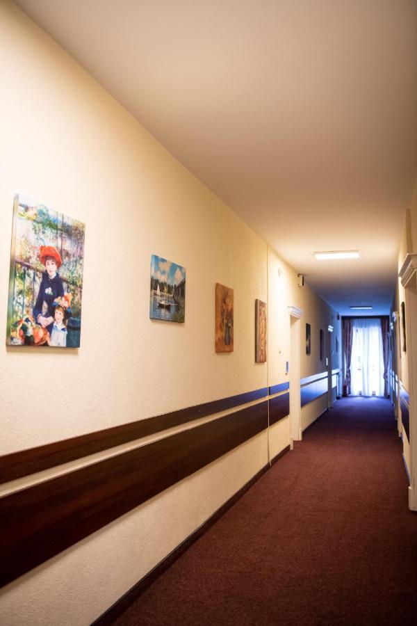 Hotel Panoramic Ramnicu Valcea Bagian luar foto