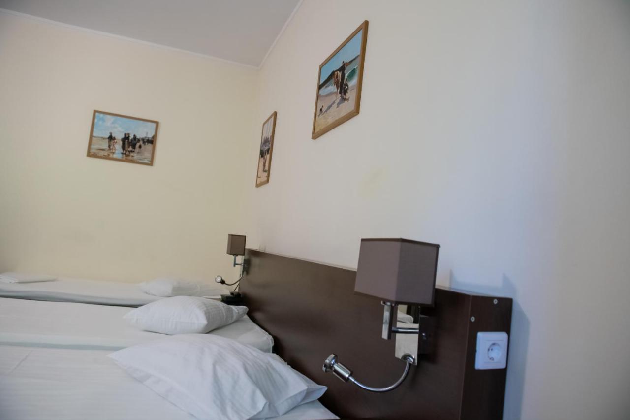 Hotel Panoramic Ramnicu Valcea Bagian luar foto