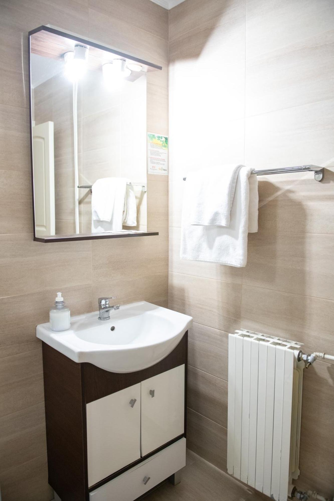Hotel Panoramic Ramnicu Valcea Bagian luar foto