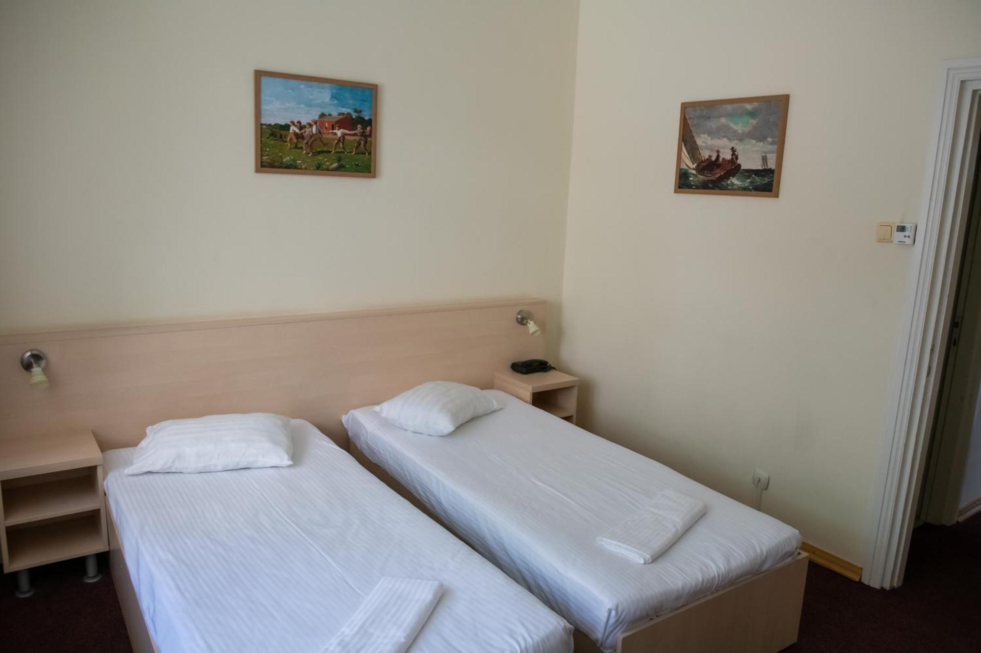 Hotel Panoramic Ramnicu Valcea Bagian luar foto